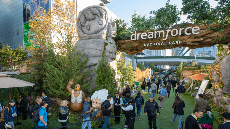Dreamforce event by salesforce for tech professionals