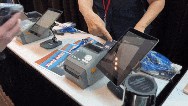vFairs Badge Printing_Tablets and Check-in Interface